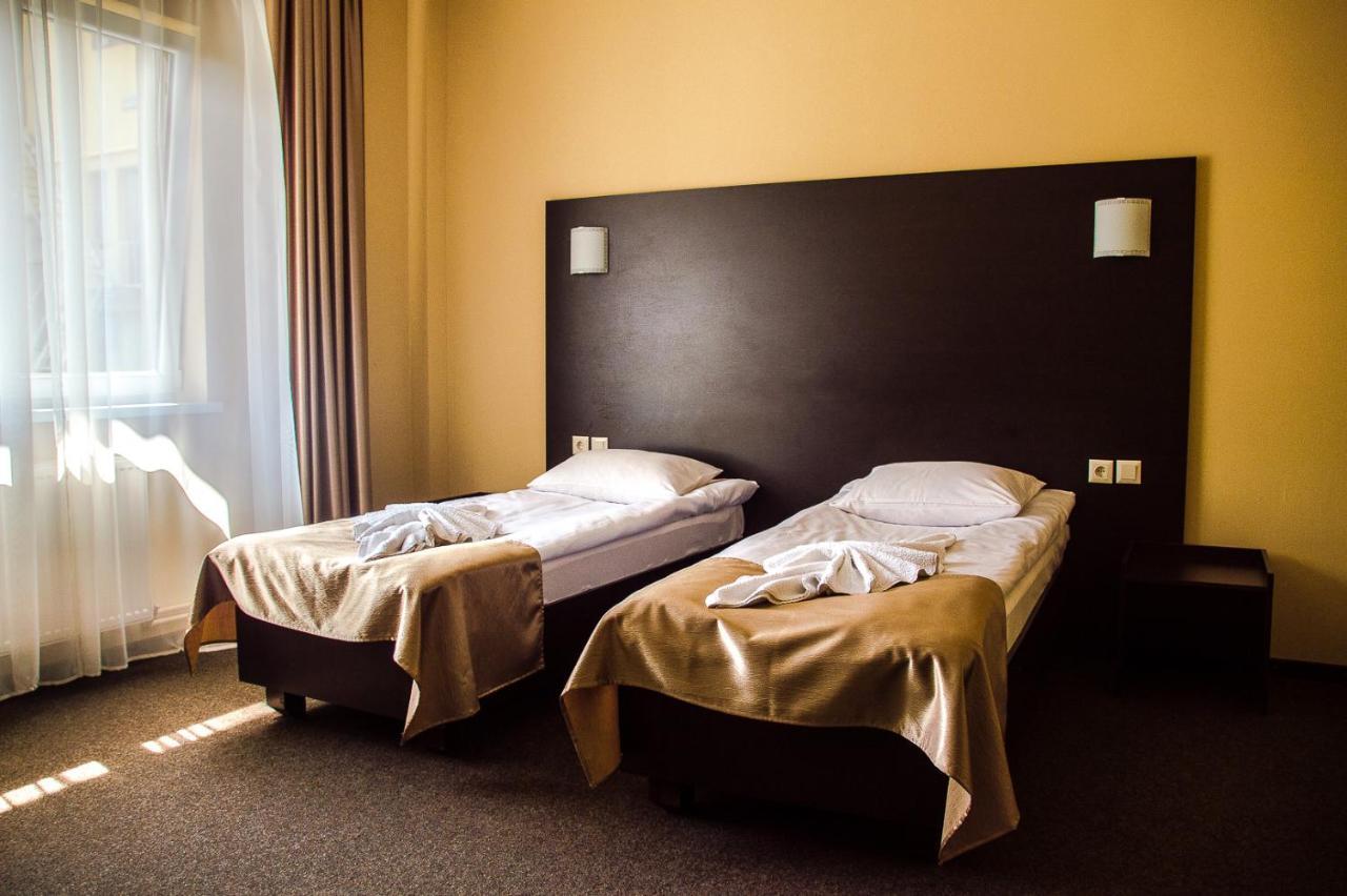 Malyvo Hotel Делятин Экстерьер фото